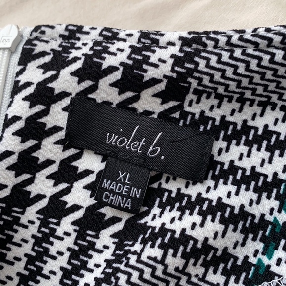 Violet B. Houndstooth ruffle sleeve Dress - Picture 9 of 12